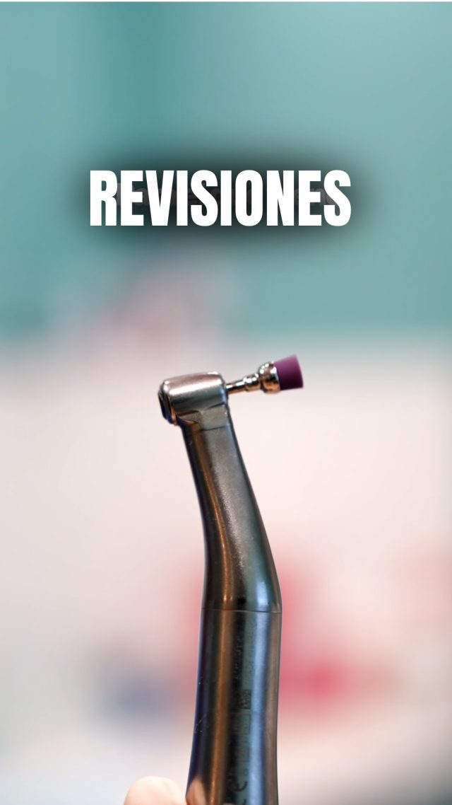 Tu salud dental es clave para una vida plena. No esperes a que duela: agenda tu cita con nosotros hoy mismo y mantén esa sonrisa radiante. 

¿Sabías que una revisión a tiempo previene problemas mayores? ¡Cuida tu boca como mereces! 

📍C/Colón de Larreategui 17, Bilbao
📍C/Amezti 7 Bajo, Algorta