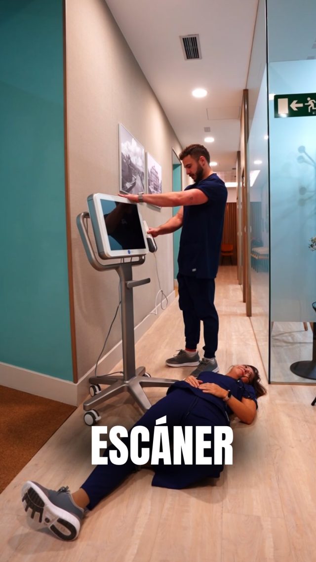 😂 ¡Cuidado con el escáner oral! 

📍C/Colón de Larreategui 17, Bilbao 
📍C/Amezti 7 Bajo, Algorta