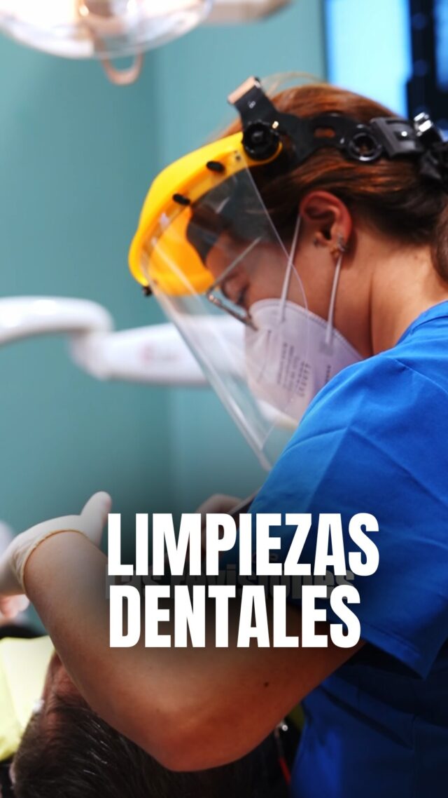 🦷 Acabas de hacerte una limpieza dental y crees que ya está todo listo… ¡Error! 

Las revisiones de mantenimiento son la clave para que tu sonrisa siga impecable y sin sorpresas. 
No es solo limpieza, es prevención. 💚

📍C/Colón de Larreategui 17, Bilbao 
📍C/Amezti 7 Bajo, Algorta