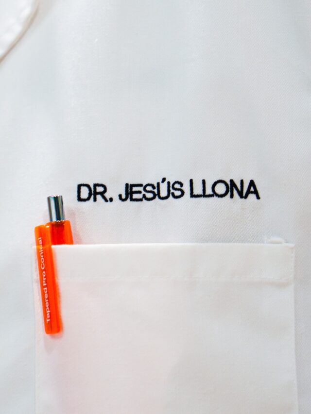 🦷 Tu sonrisa no avisa cuando algo va mal… ¡pero nosotros sí! 
 
Una revisión a tiempo puede ahorrarte mucho tiempo, molestias y problemas. 

📅 ¿Cuándo fue tu última visita?

📍C/Colón de Larreategui 17, Bilbao
📍C/Amezti 7 Bajo, Algorta