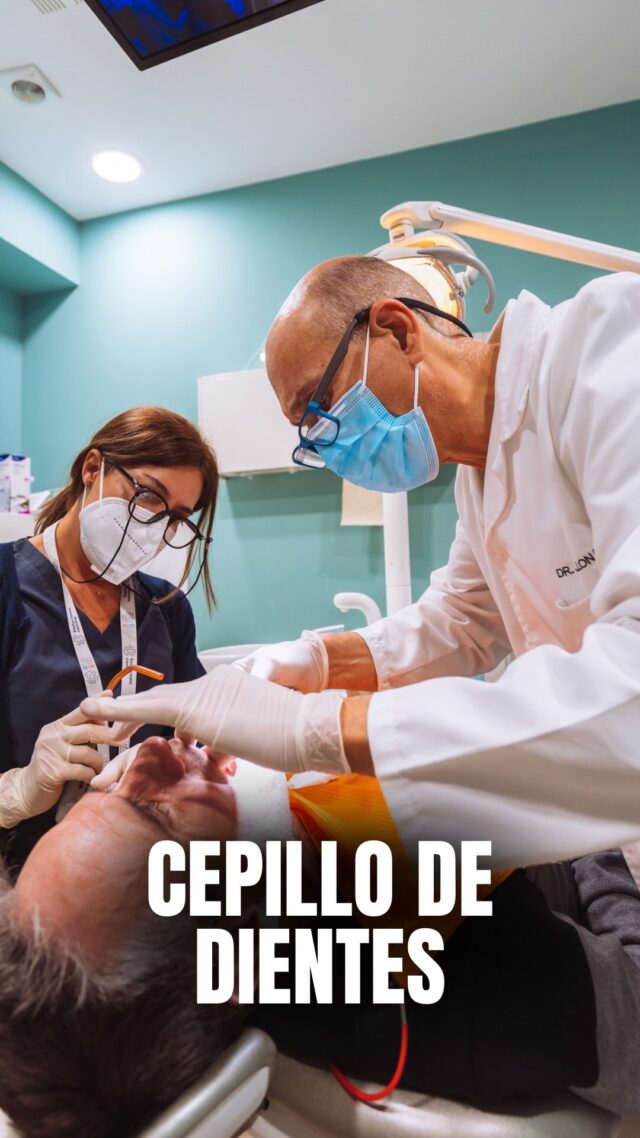 Tu cepillo de dientes viejo está lleno de bacterias… 

Regla de oro: cámbialo cada 3 meses (o antes si las cerdas están abiertas). 

📍C/Colón de Larreategui 17, Bilbao 
📍C/Amezti 7 Bajo, Algorta