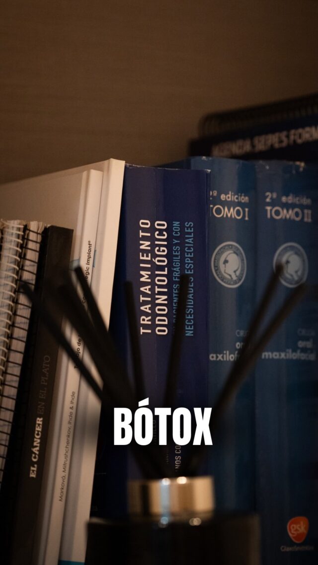 ¿El Botox para bruxismo? SÍ FUNCIONA… y en algunos casos es justo lo que necesitas 💉🦷 

Pero si la férula de descarga no es suficiente, ahí el Botox entra como tú aliado: 
✅ Relaja el músculo masetero
✅ Alivia dolor mandibular, cefaleas tensionales y contracturas 
✅ Protege tus dientes del desgaste 
✅ Efecto rápido (1-2 semanas) y dura 4-6 meses

📍C/ Colón de Larreategui 17, Bilbao
📍C/ Amezti 7 Bajo, Algorta