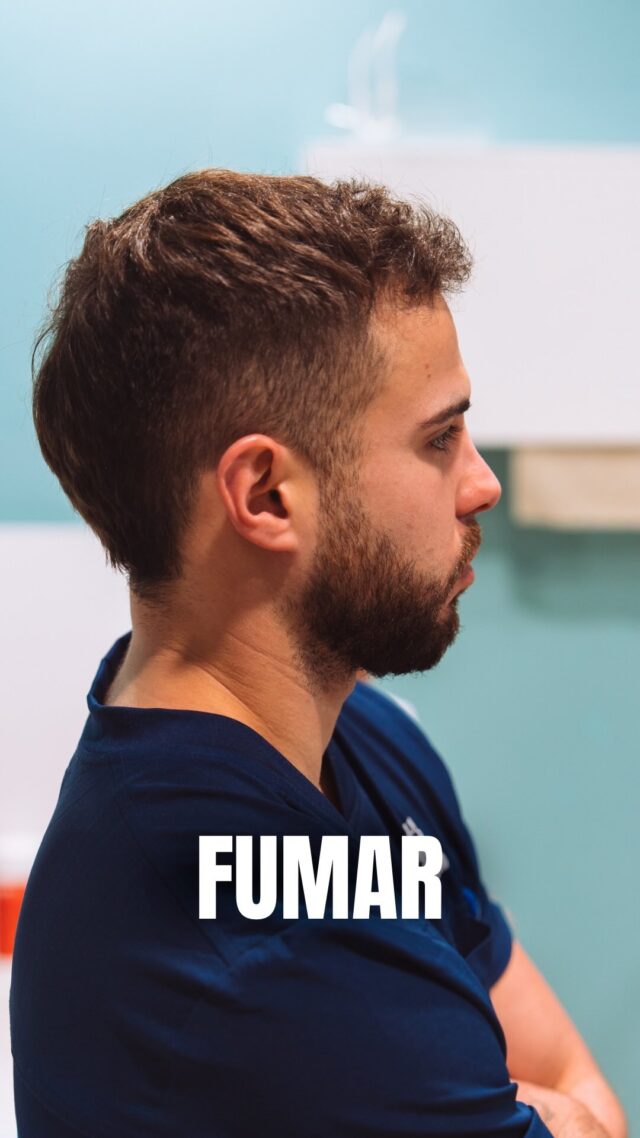 🚨 Alerta para fumadores: el tabaco mancha tus dientes, inflama tus encías y multiplica por 3 el riesgo de perderlos. Además, aumenta drásticamente el cáncer oral. 

📍C/Colón de Larreategui 17, Bilbao
📍C/Amezti 7 Bajo, Algorta