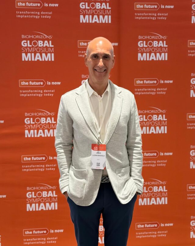 El Dr. Jesús llona Badiola participa estos días en el Congreso Mundial Biohorizons. “El futuro es ahora”. Miami, EEUU, abril 2026.