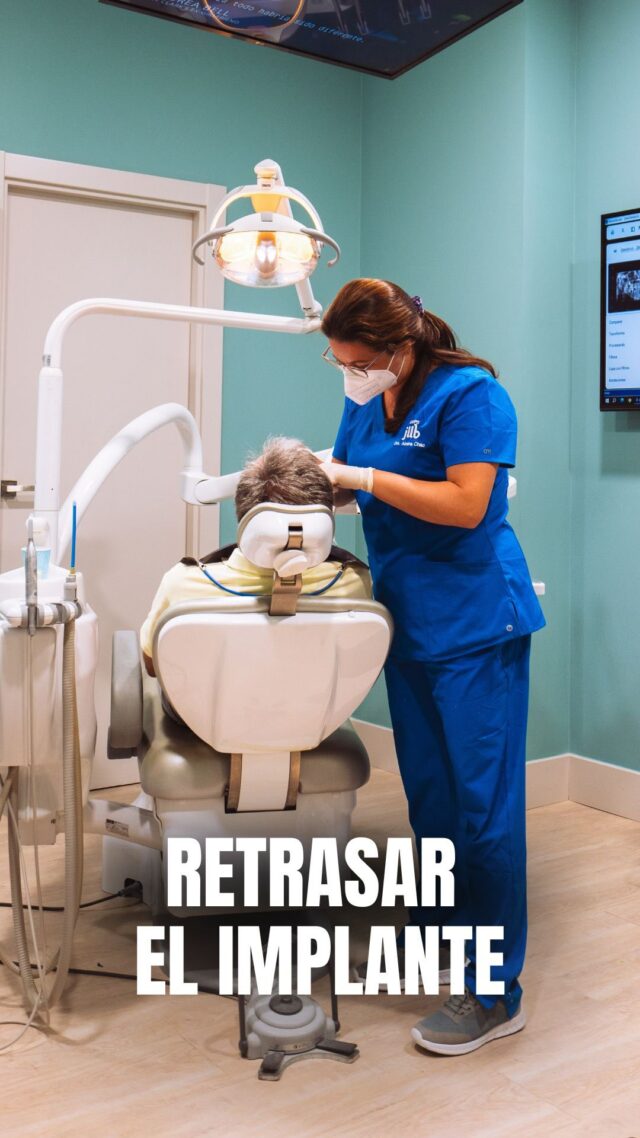 Si crees que ‘ya me pongo el implante después’…

Lo que pasa cuando esperas demasiado 👇
➡️ Pierdes hueso
➡️ Los dientes vecinos se vuelven hacia el hueco
➡️ Cambia tu cara y tu mordida

Un diente perdido no espera. Tu implante tampoco debería esperar.

📍C/Colón de Larreategui 17, Bilbao
📍C/Amezti 7 Bajo, Algorta