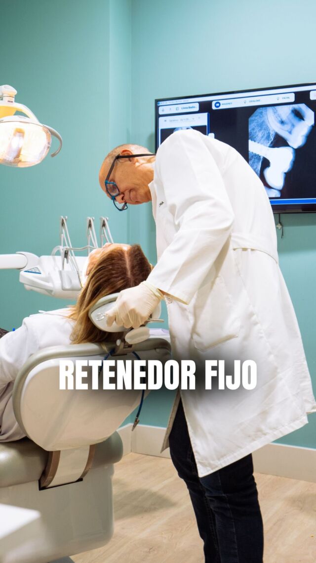 ¿Terminaste la ortodoncia?
¡Felicidades! Pero el trabajo no termina aquí…
Los dientes tienen “memoria” y quieren volver a su posición original. Por eso los retenedores son fundamentales para mantener esa sonrisa que tanto tiempo te costó.

📍C/Colón de Larreategui 17, Bilbao
📍C/Amezti 7 Bajo, Algorta