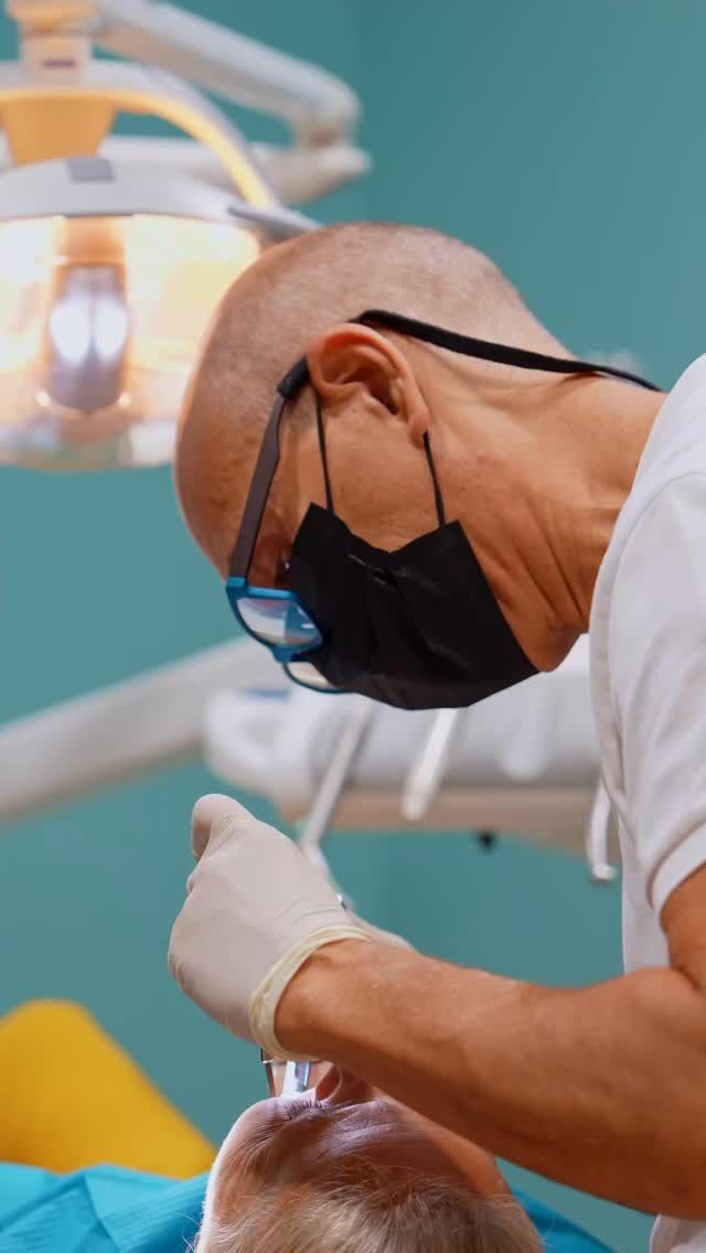 🦷 Todo lo que necesitas para cuidar tu sonrisa, en un mismo lugar.

Odontología general, implantología, periodoncia, ortodoncia, estética dental y muchas más especialidades, con un equipo especializado para cada necesidad.

Porque tu salud bucodental merece un tratamiento completo, coordinado y personalizado.

📍C/Colón de Larreategui 17, Bilbao
📍C/Amezti 7 Bajo, Algorta