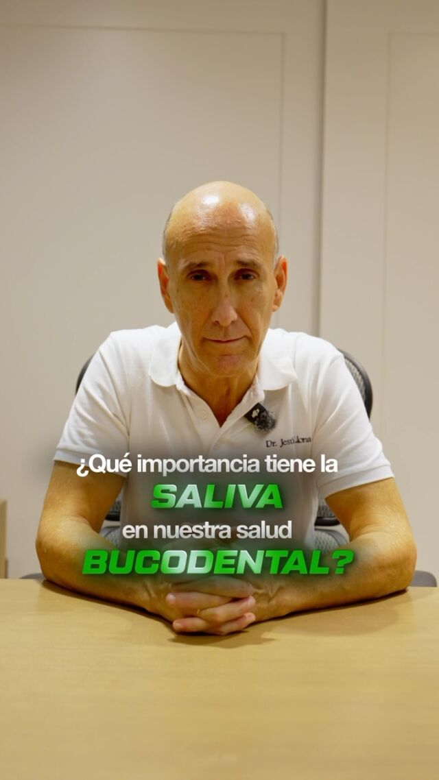 ¿Sabías que la saliva es una de las mejores defensas de tu boca? 💧

🛡️ Neutraliza los ácidos que se forman después de comer
🦷 Remineraliza el esmalte gracias al calcio y el fosfato
🧽 Limpia la boca arrastrando restos de comida
🦠 Combate bacterias con sus enzimas y anticuerpos
😋 Ayuda a saborear, masticar, tragar y hablar

Cuando falta saliva, aumenta el riesgo de caries, mal aliento, infecciones y problemas de encías.

📍C/Colón de Larreategui 17, Bilbao
📍C/Amezti 7 Bajo, Algorta